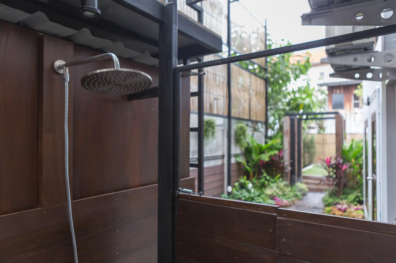 33 Poshtel (Adults Only) Hotel Chiang Mai Exterior foto