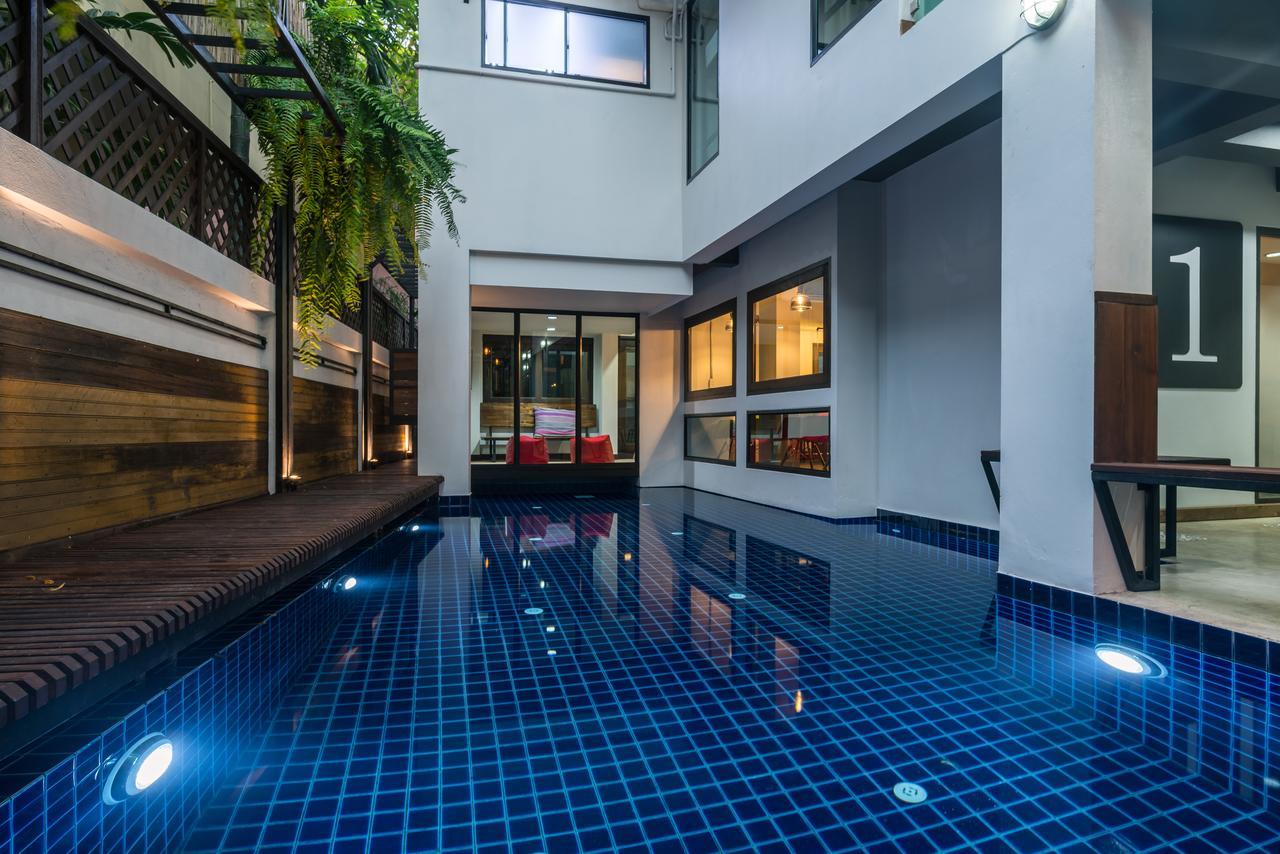 33 Poshtel (Adults Only) Hotel Chiang Mai Exterior foto