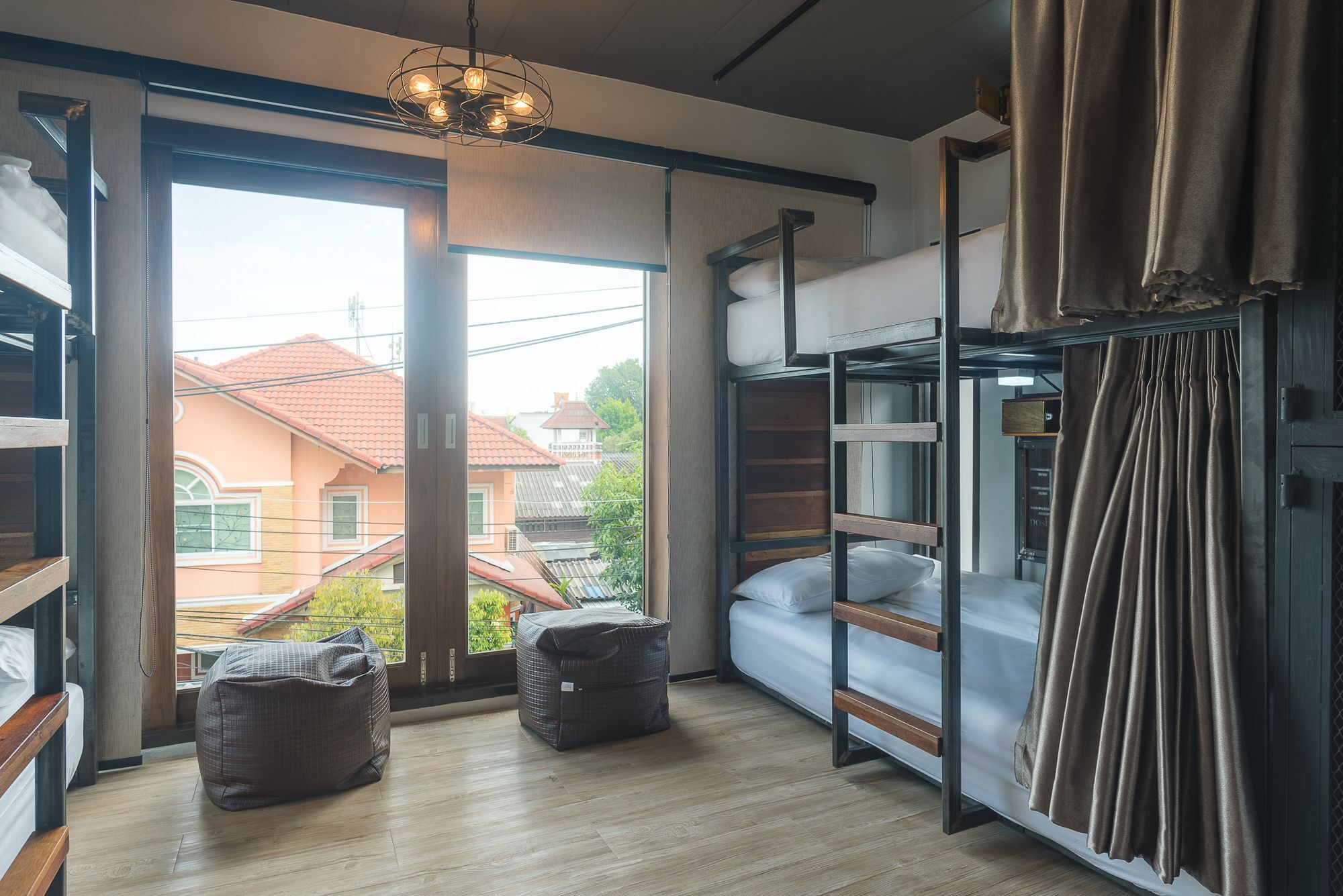 33 Poshtel (Adults Only) Hotel Chiang Mai Exterior foto