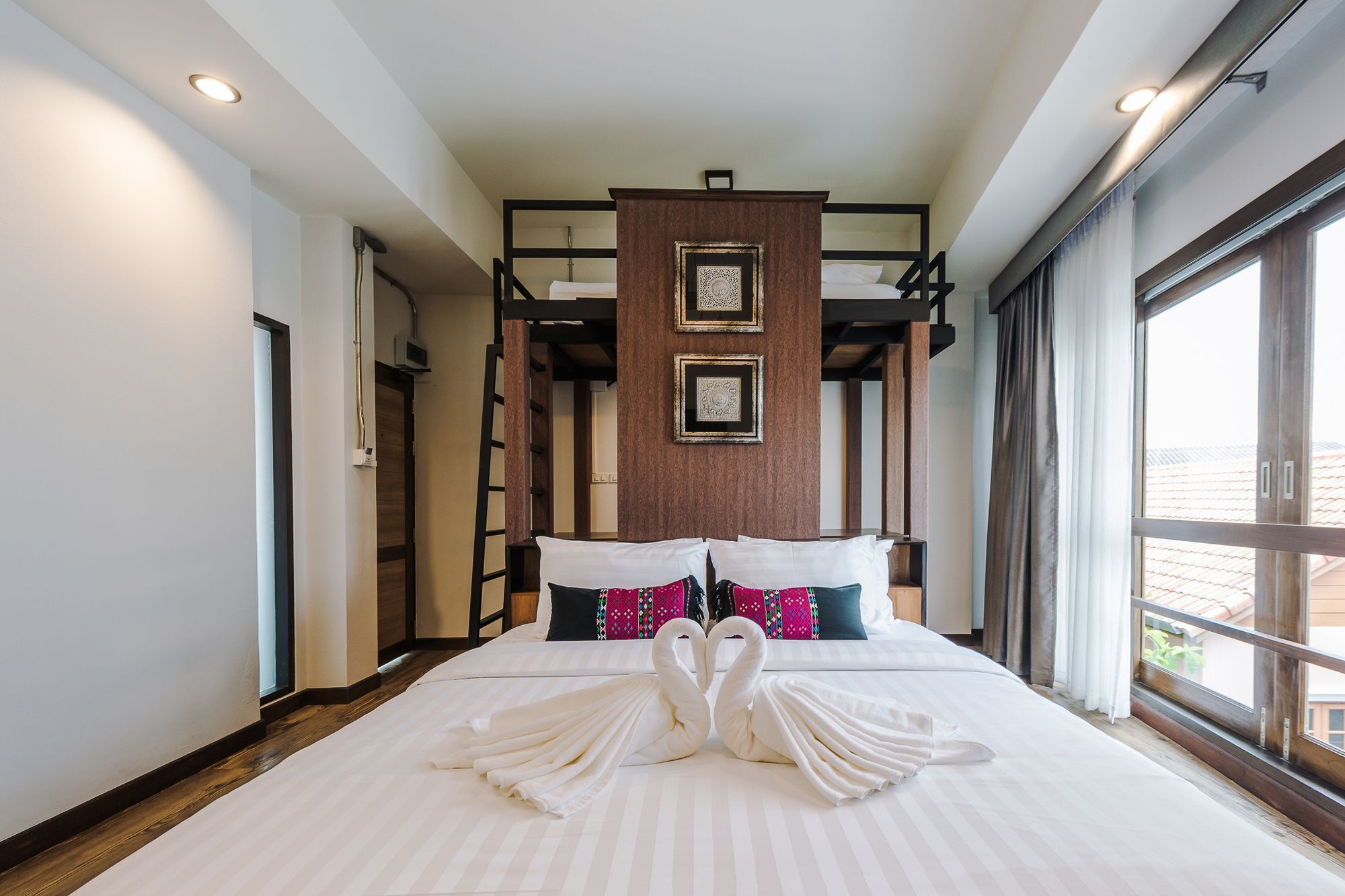 33 Poshtel (Adults Only) Hotel Chiang Mai Exterior foto